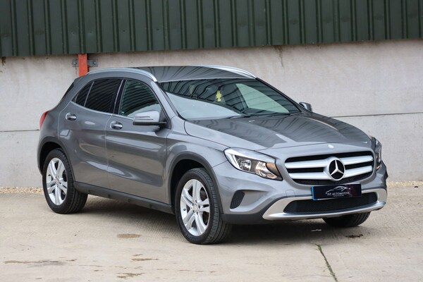Used Mercedes-Benz GLA 2015 for sale - 76304380: Photo 1