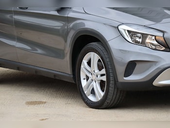 Used Mercedes-Benz GLA 2015 for sale - 76304380: Photo 4