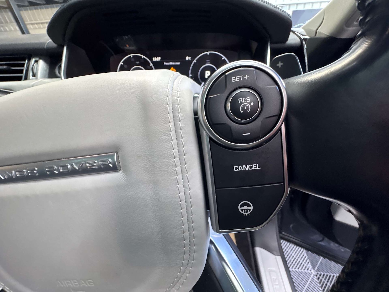 Used Land Rover Range Rover 2017 for sale - 77224786: Photo 26