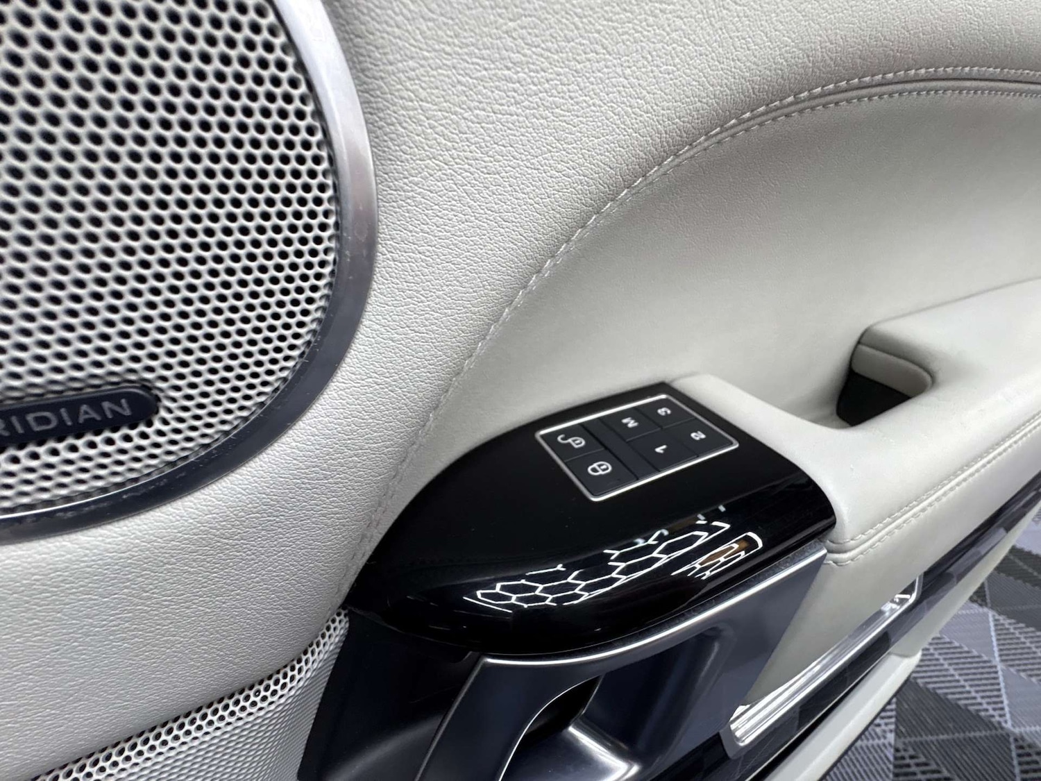 Used Land Rover Range Rover 2017 for sale - 77224786: Photo 34