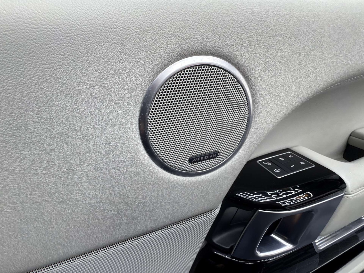 Used Land Rover Range Rover 2017 for sale - 77224786: Photo 42