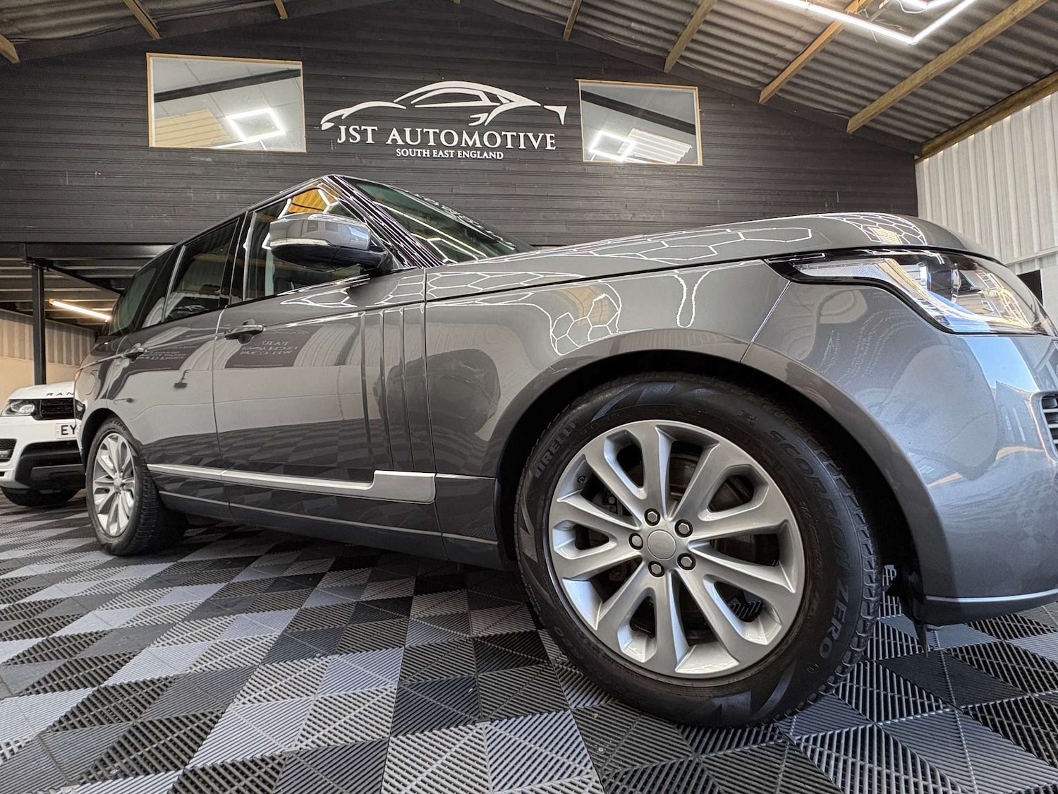 Used Land Rover Range Rover 2017 for sale - 77224786: Photo 5