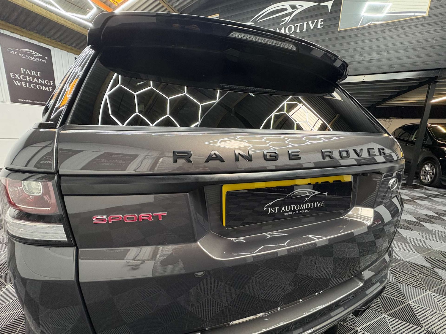 Used Land Rover Range Rover Sport 2016 for sale - 77581121: Photo 16