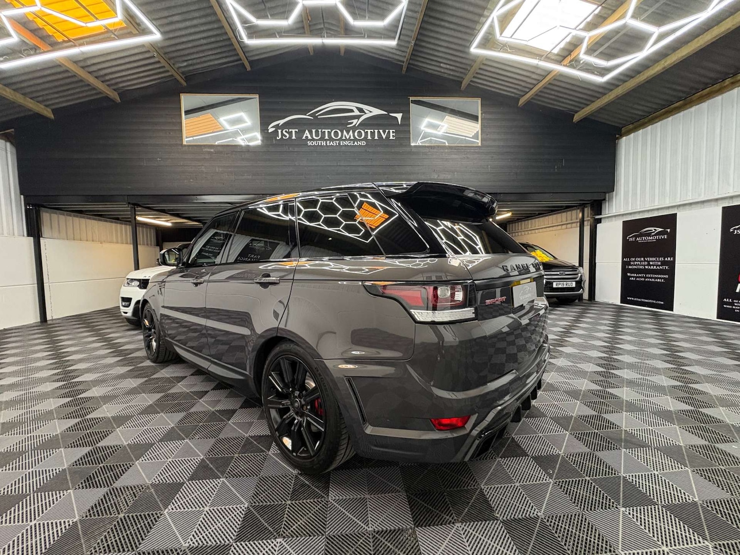 Used Land Rover Range Rover Sport 2016 for sale - 77581121: Photo 4