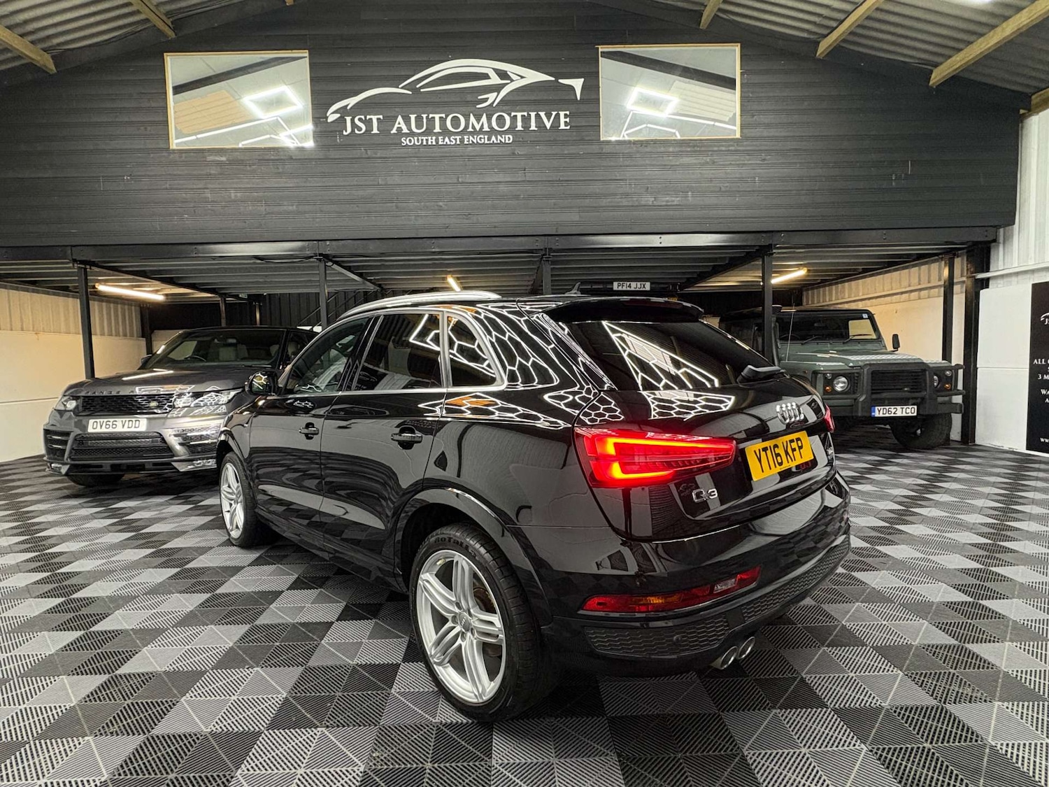 Used Audi Q3 2016 for sale - 77850590: Photo 10