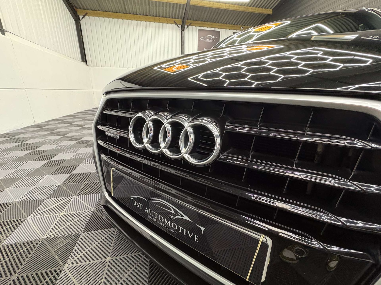 Used Audi Q3 2016 for sale - 77850590: Photo 11