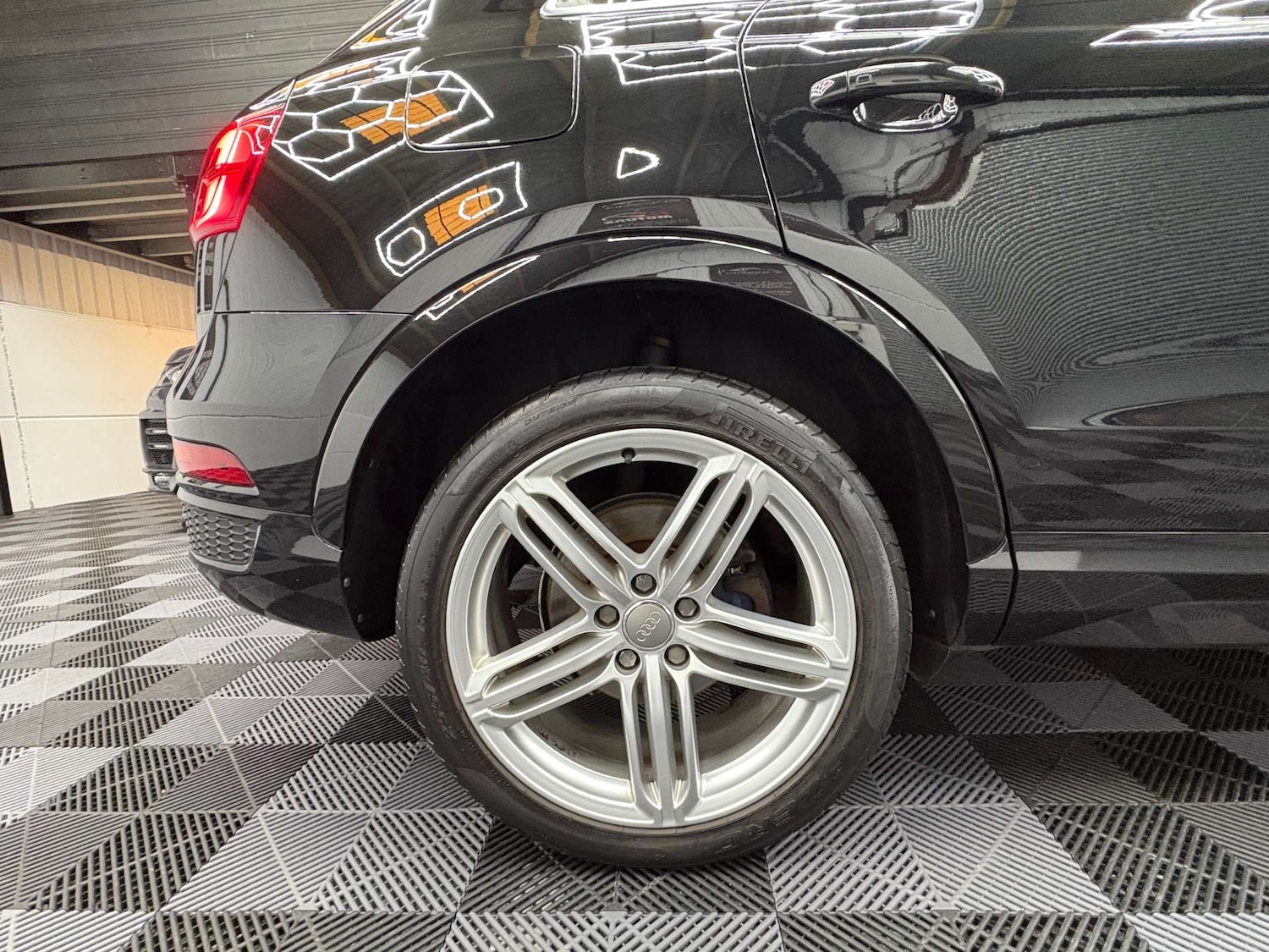 Used Audi Q3 2016 for sale - 77850590: Photo 14