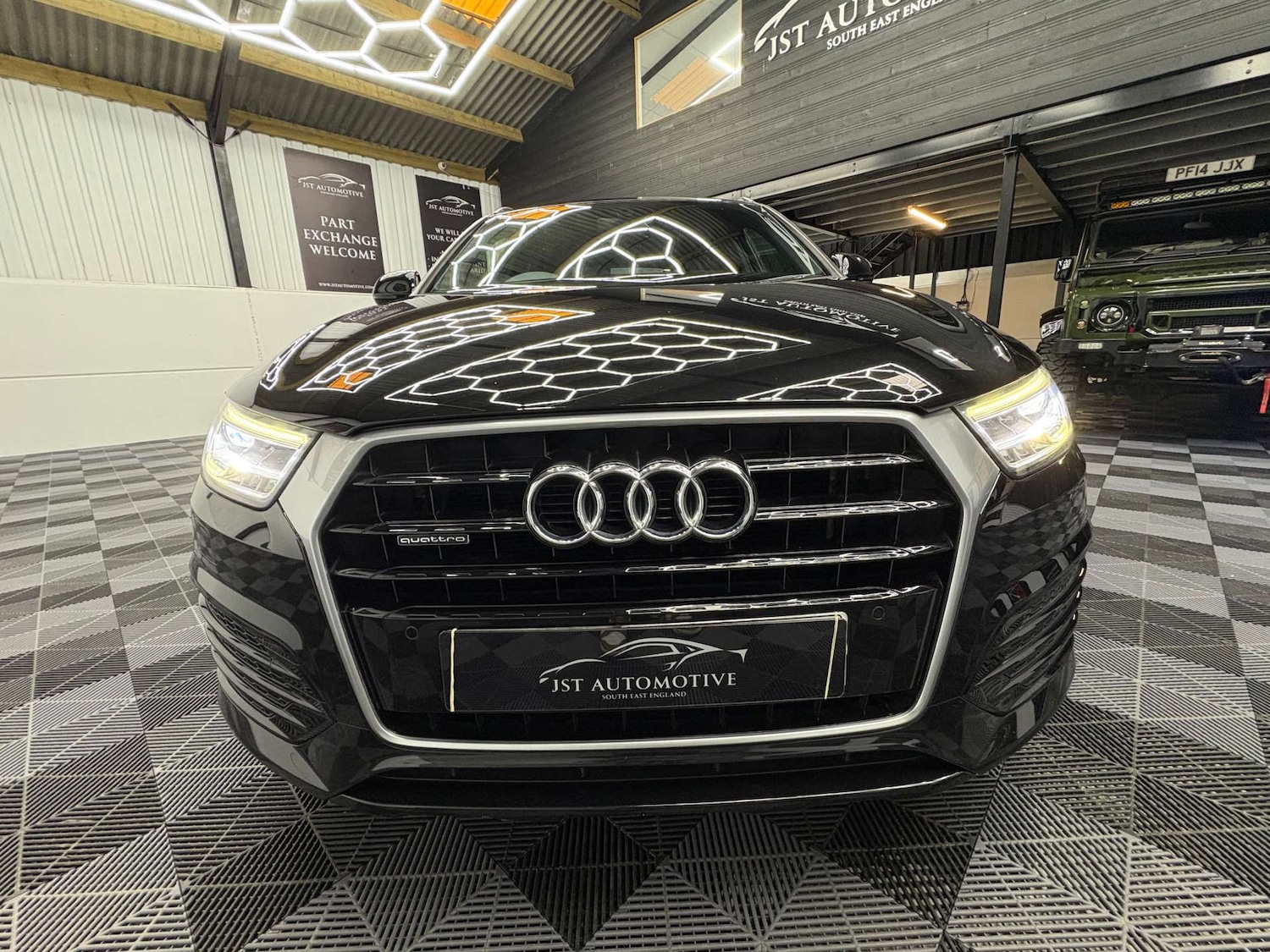 Used Audi Q3 2016 for sale - 77850590: Photo 9