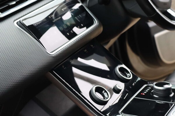 Used Land Rover Range Rover Velar 2018 for sale - 76304388: Photo 21