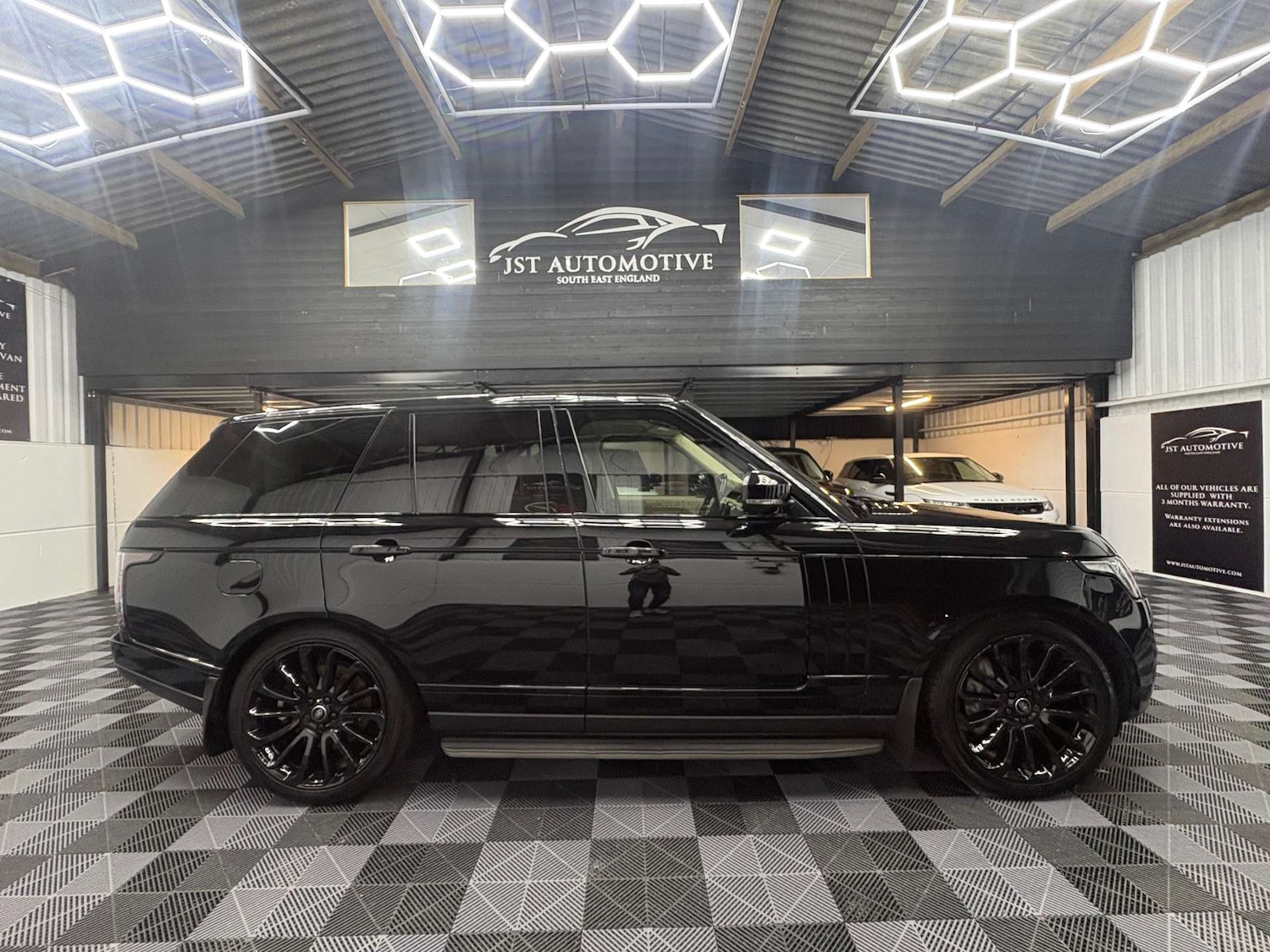 Used Land Rover Range Rover 2015 for sale - 77088686: Photo 2