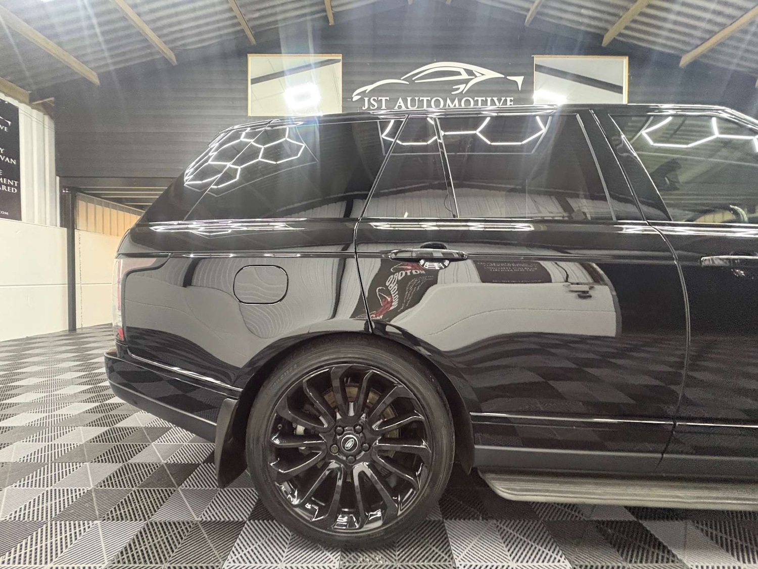 Used Land Rover Range Rover 2015 for sale - 77088686: Photo 9