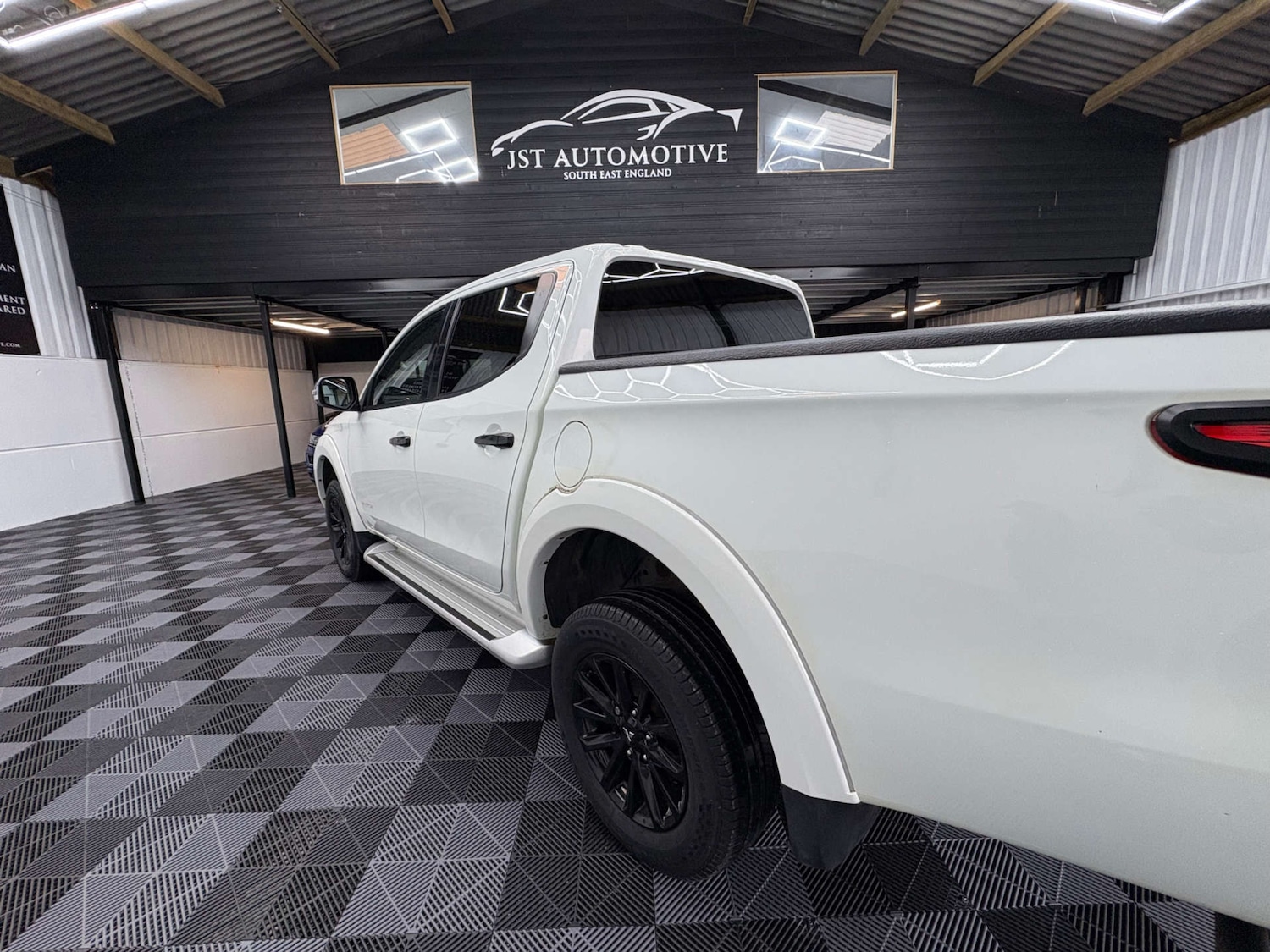 Used Mitsubishi L200 2018 for sale - 76601108: Photo 11