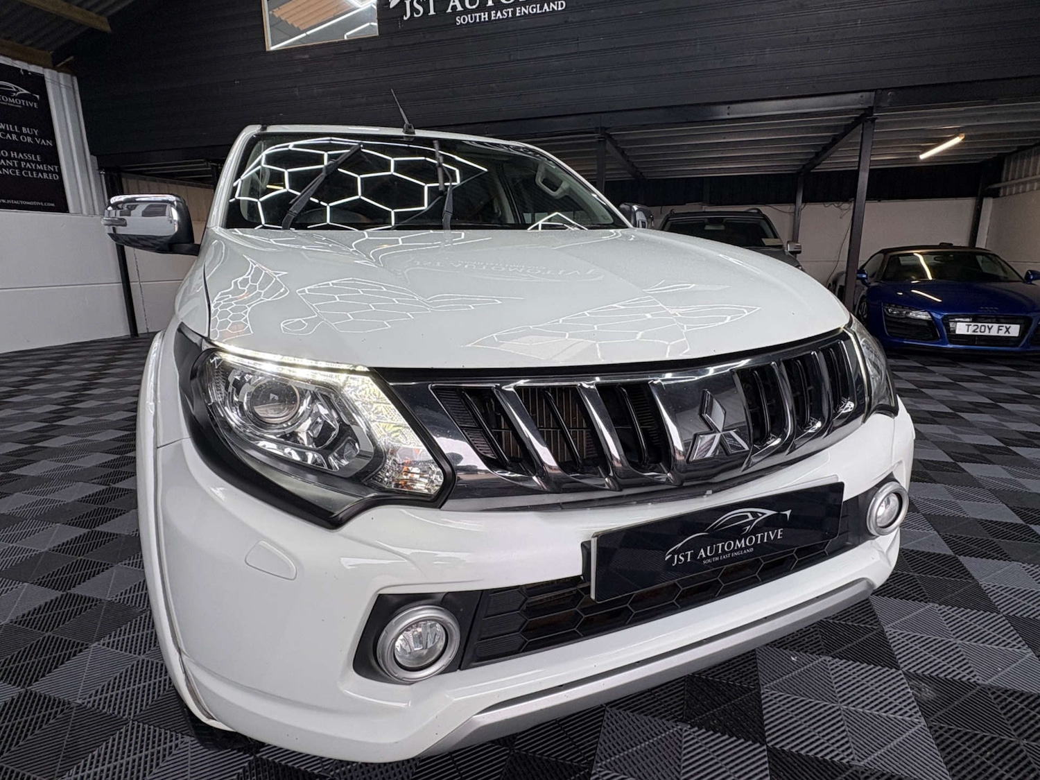 Used Mitsubishi L200 2018 for sale - 76601108: Photo 9