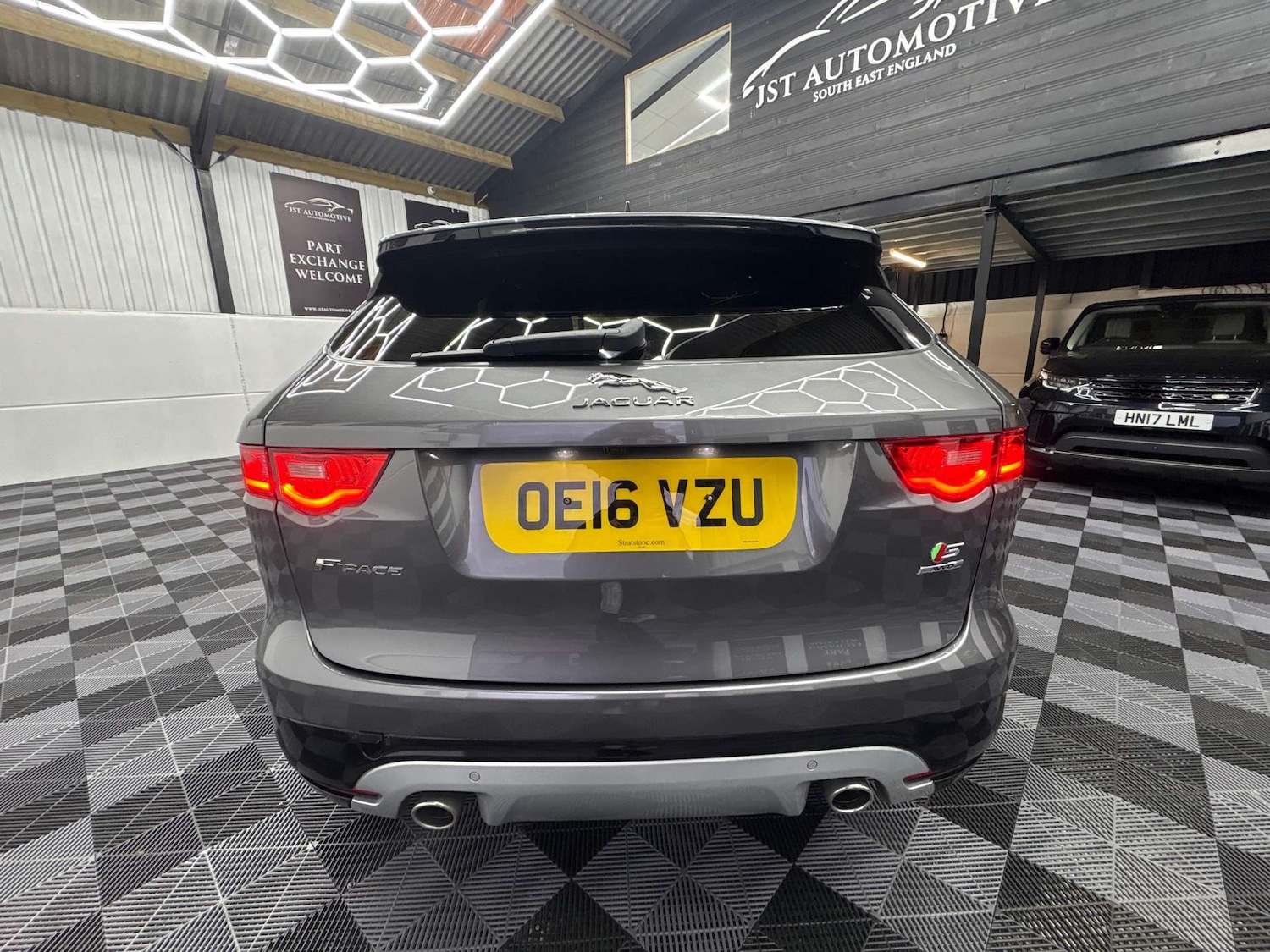 Used Jaguar F-Pace 2016 for sale - 77152837: Photo 20