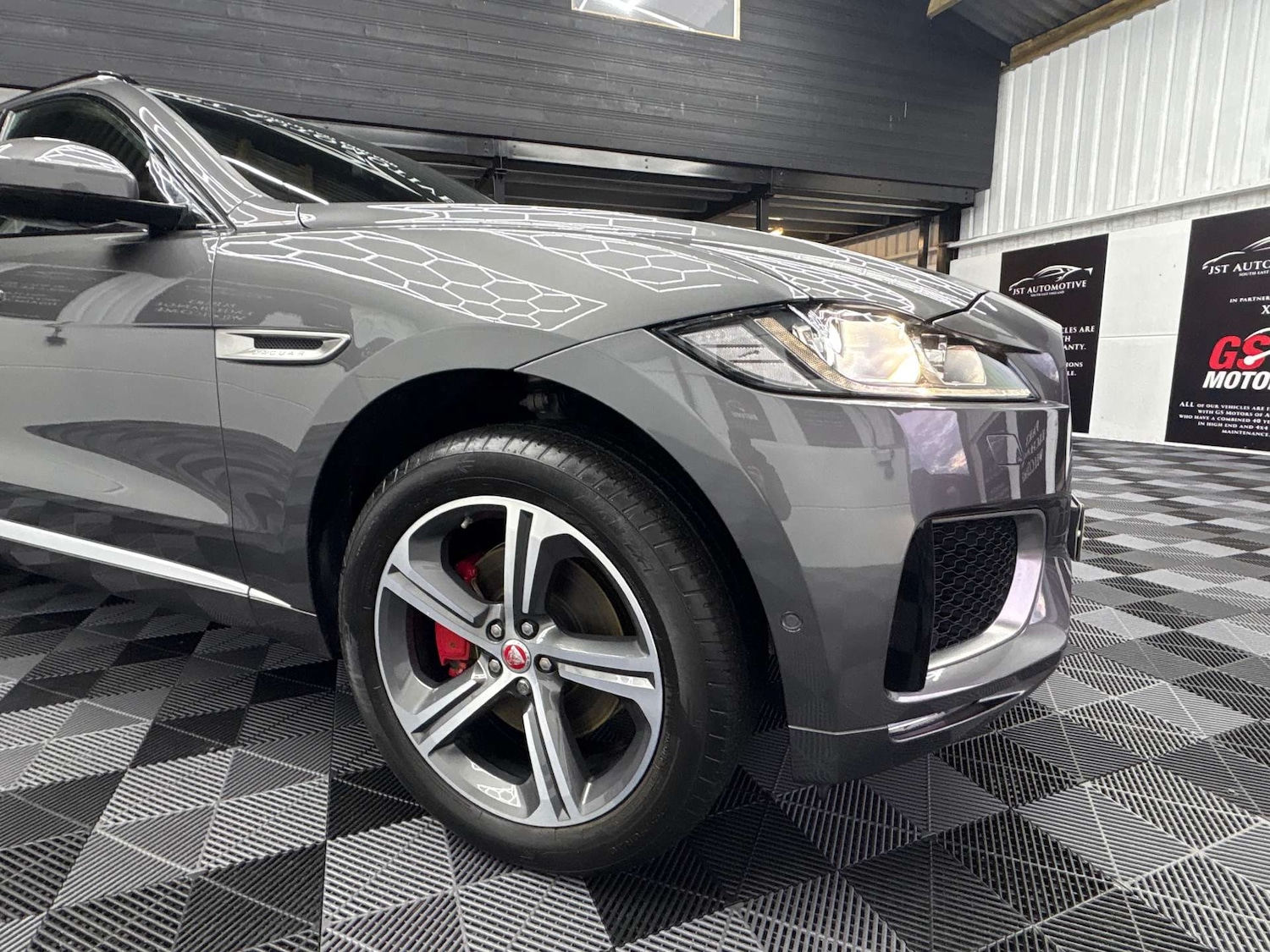 Used Jaguar F-Pace 2016 for sale - 77152837: Photo 25
