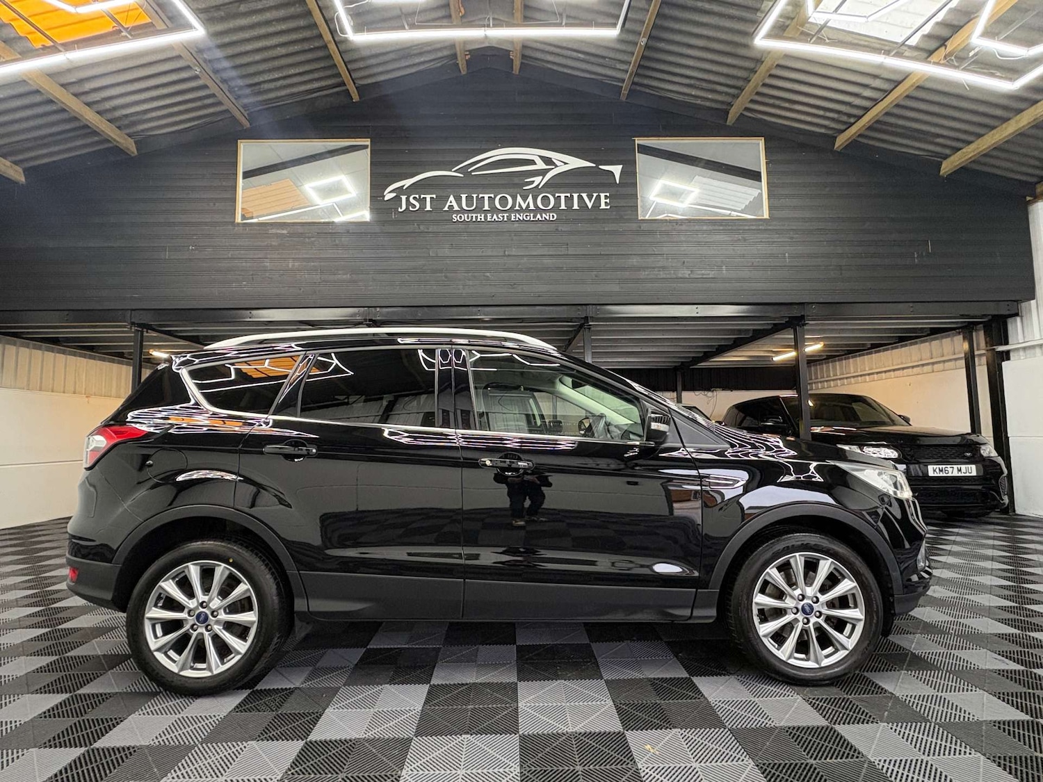 Used Ford Kuga 2019 for sale - 77542707: Photo 2