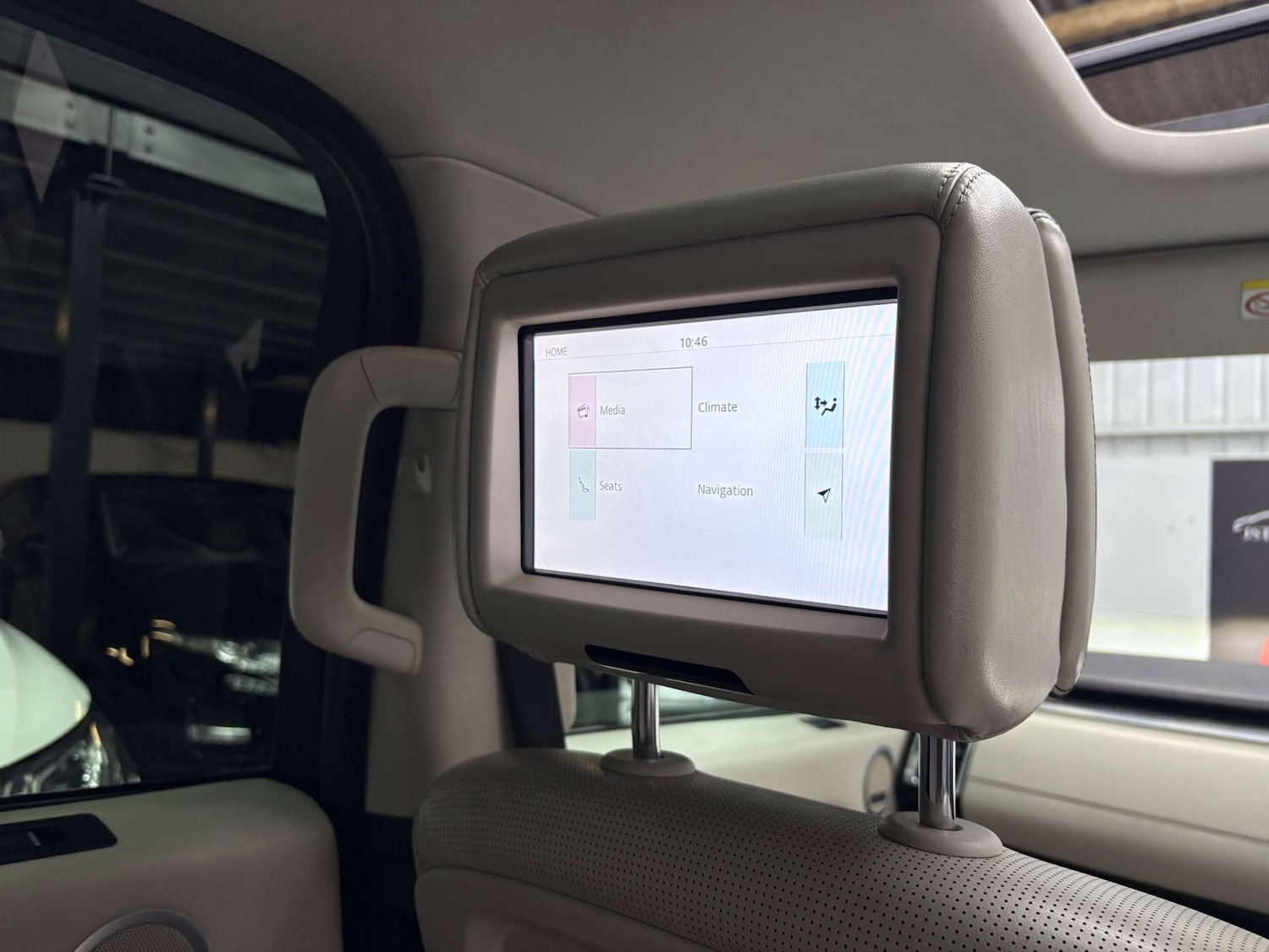 Used Land Rover Discovery 2017 for sale - 76829780: Photo 31