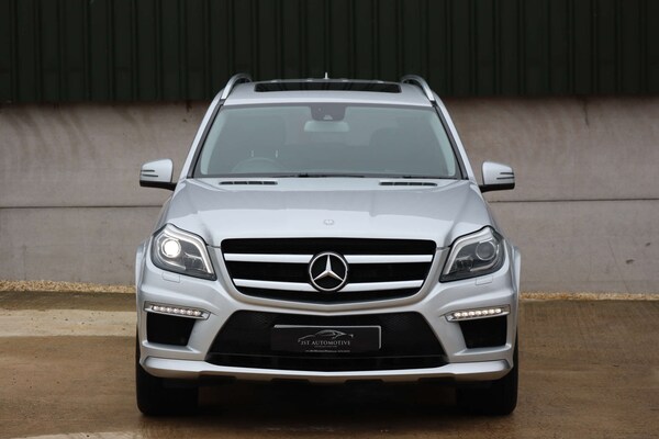 Used Mercedes-Benz GL Class 2014 for sale - 76304389: Photo 2
