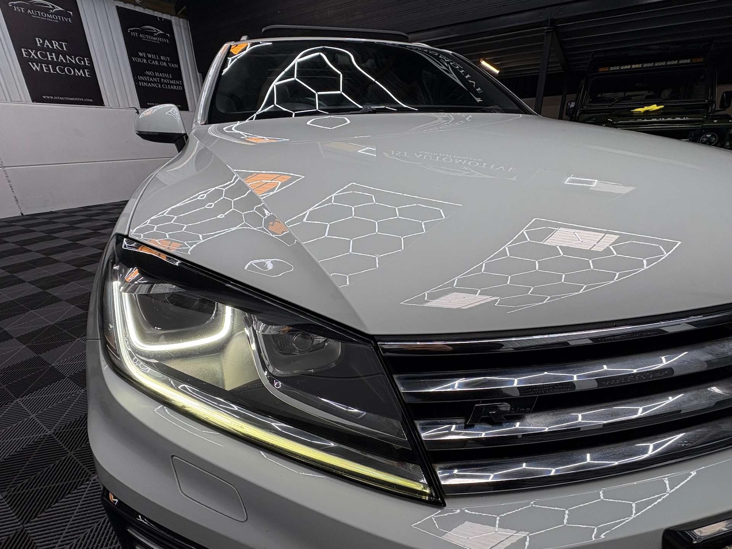 Used Volkswagen Touareg 2016 for sale - 77836378: Photo 14