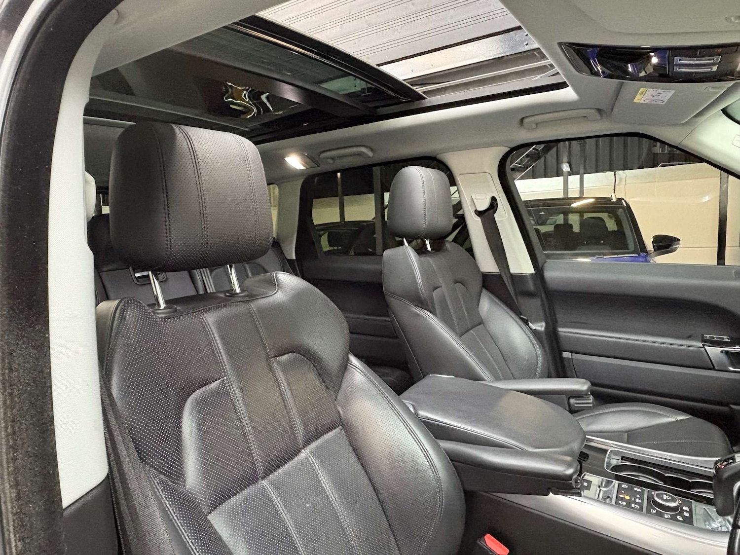 Used Land Rover Range Rover Sport 2017 for sale - 76391881: Photo 27