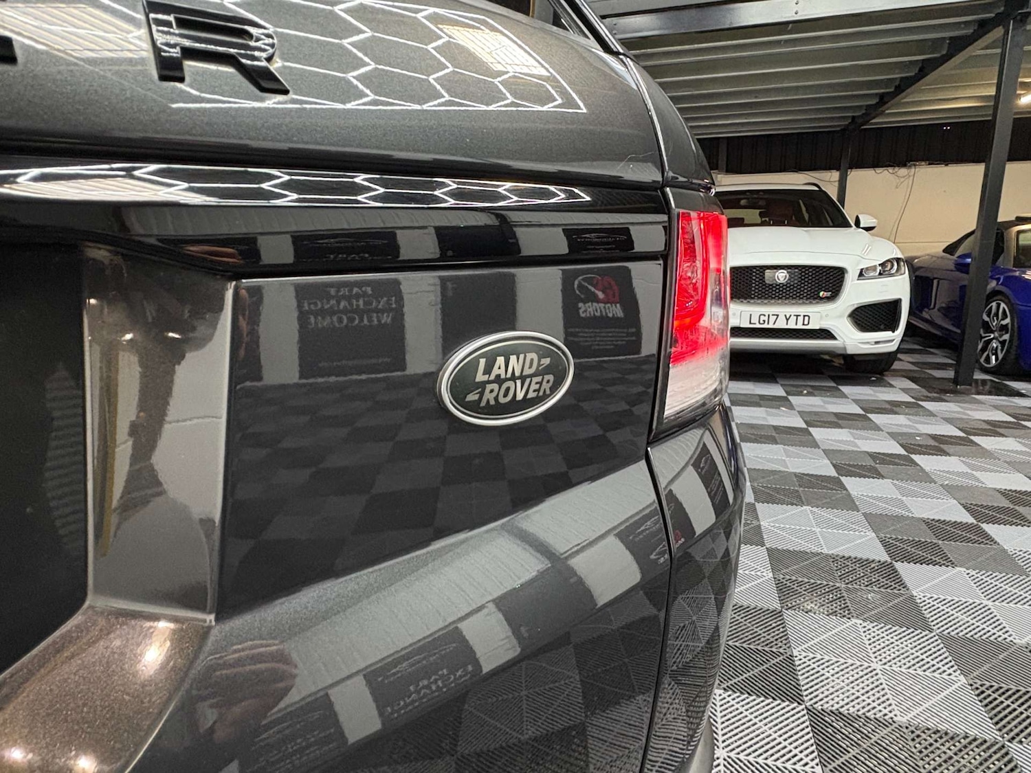 Used Land Rover Range Rover Sport 2017 for sale - 76391881: Photo 7