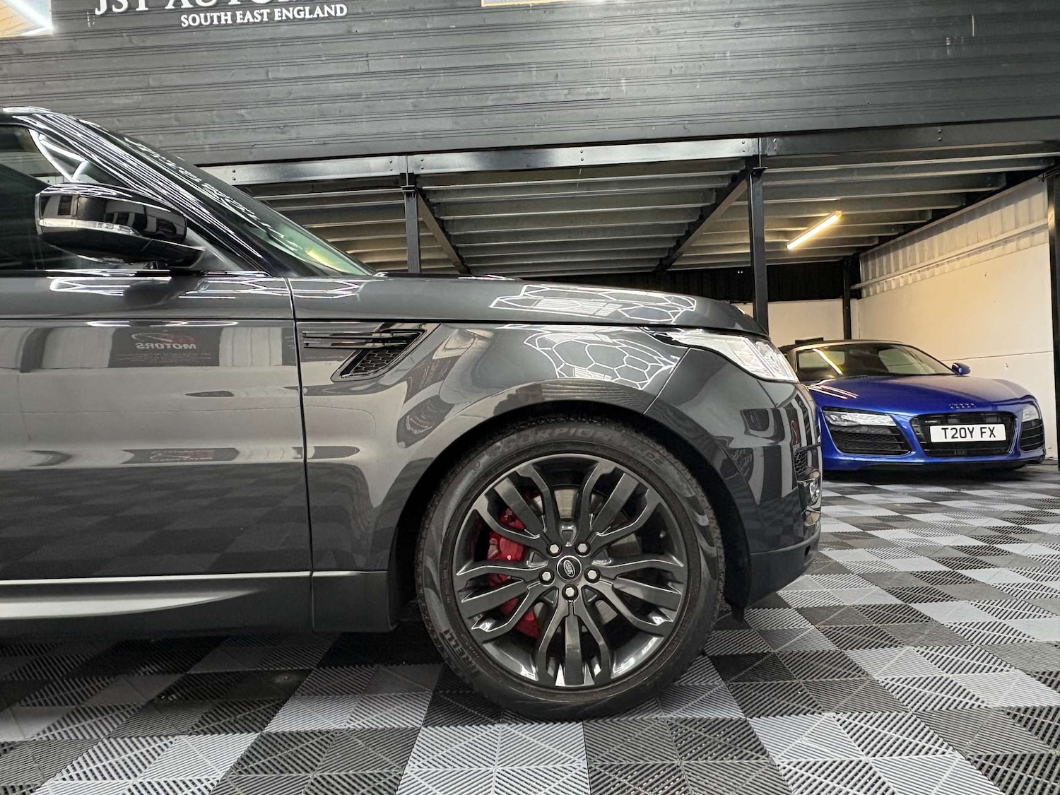 Used Land Rover Range Rover Sport 2017 for sale - 76391881: Photo 8