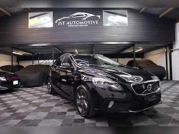 Used Volvo V40 Cross Country 2016 for sale - 78667829: Photo