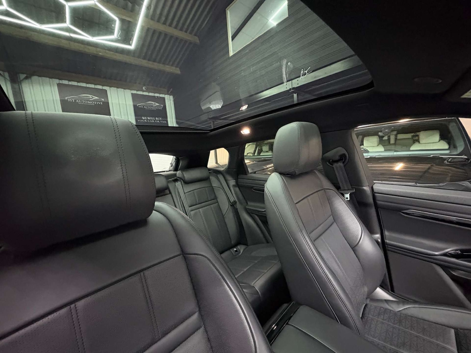 Used Land Rover Range Rover Evoque 2021 for sale - 77087301: Photo 32