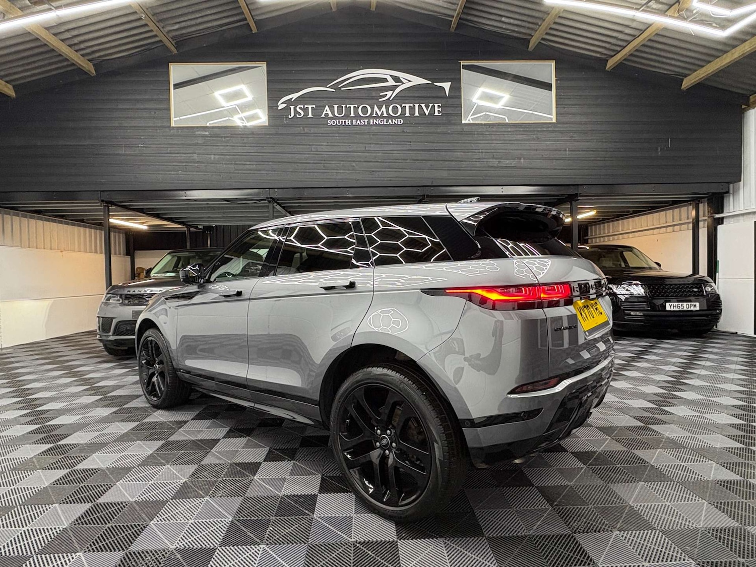 Used Land Rover Range Rover Evoque 2021 for sale - 77087301: Photo 5