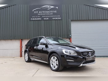 Used Volvo V60 Cross Country 2016 for sale - 79448109: Photo