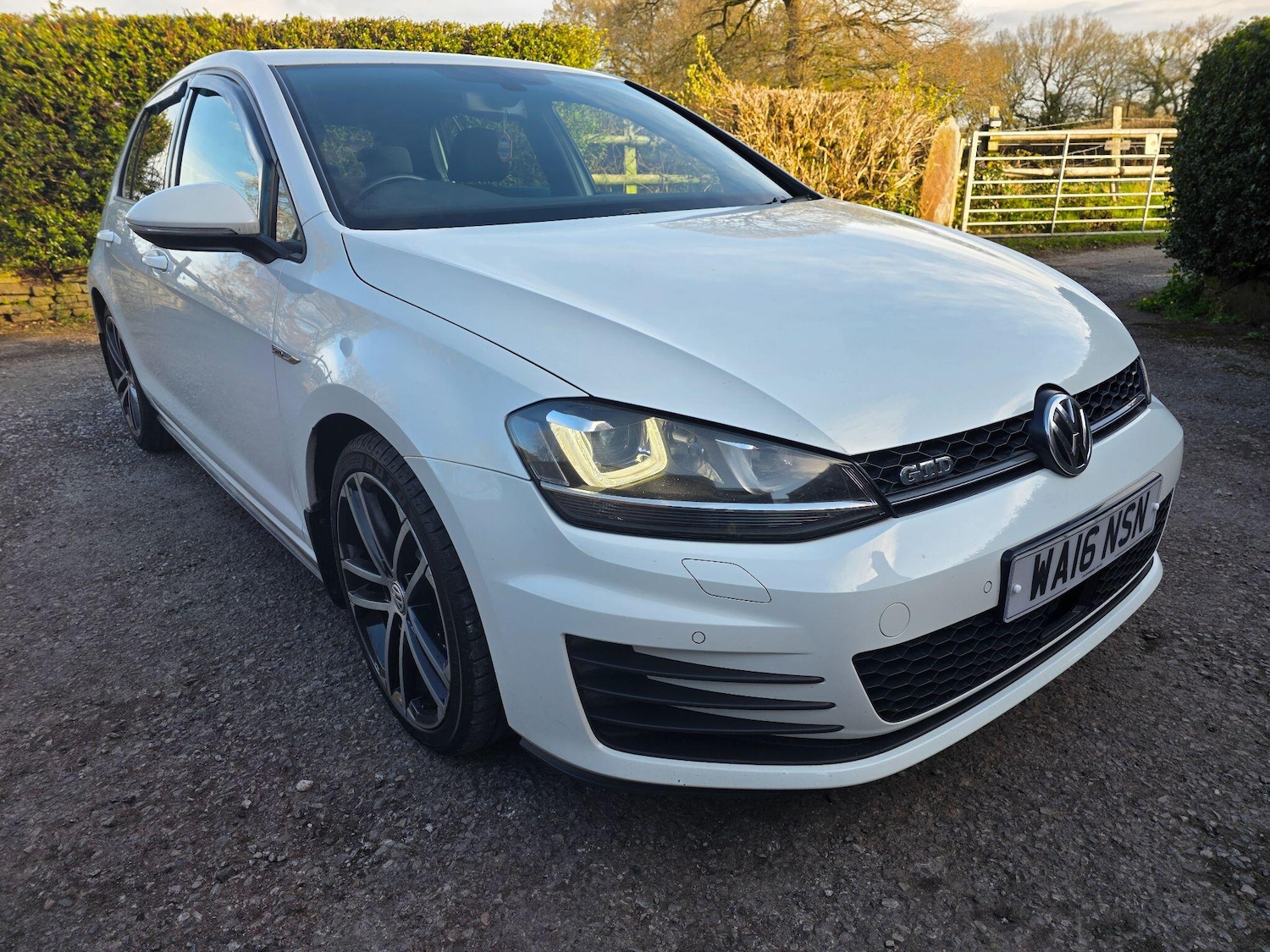 Used Volkswagen Golf for sale - 78214118: Photo 1