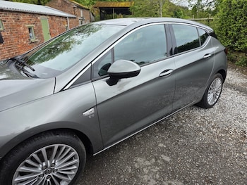 Used Vauxhall Astra 2018 for sale - 79205549: Photo