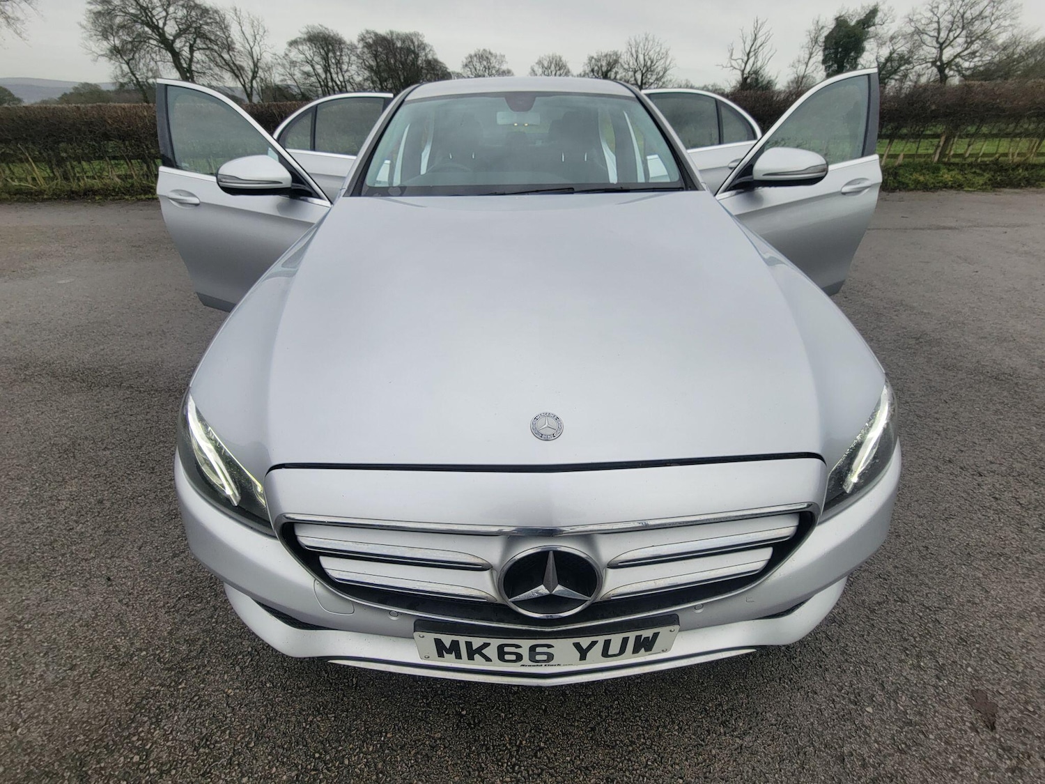 Used Mercedes-Benz E Class for sale - 77958337: Photo 10