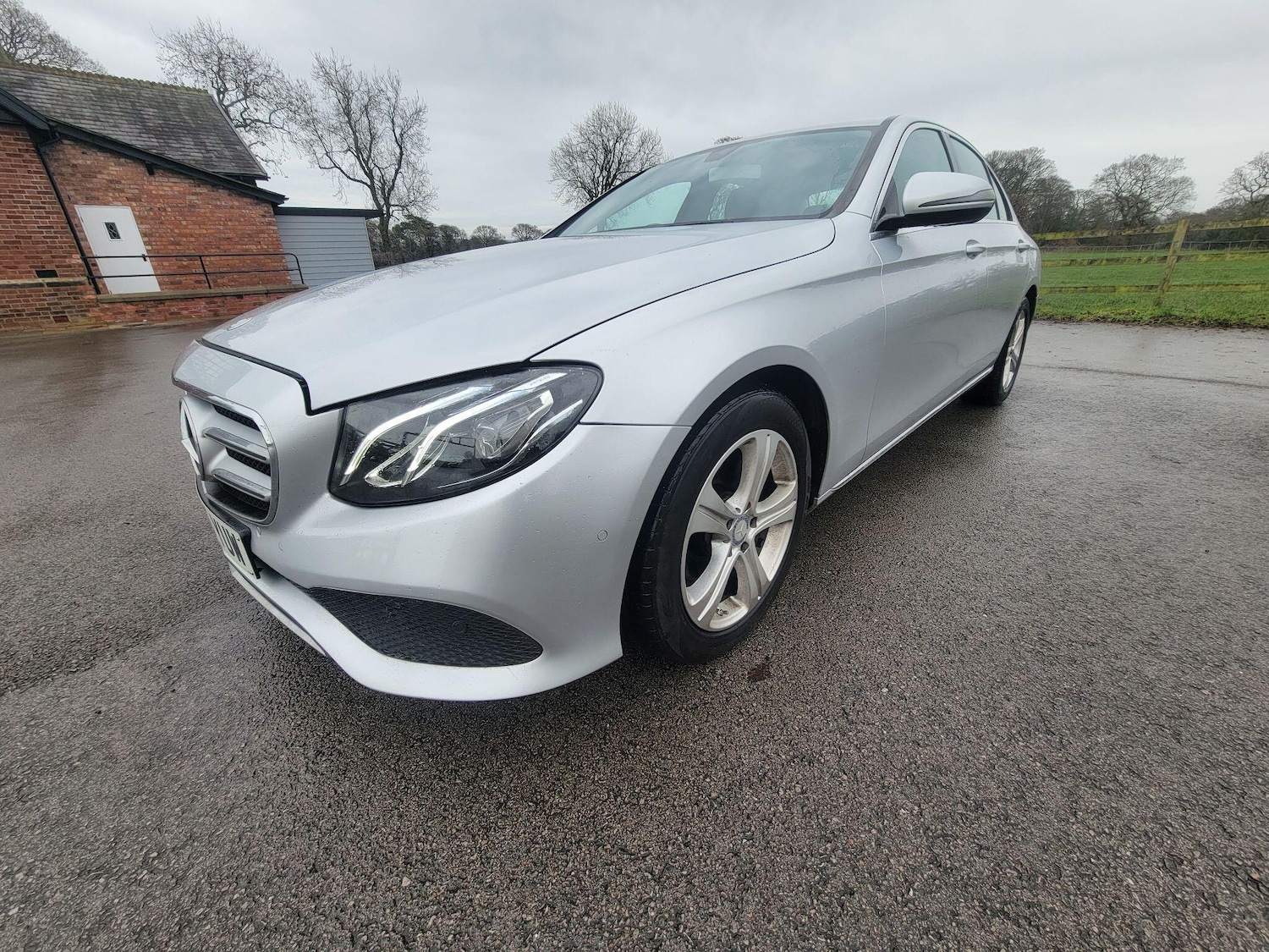 Used Mercedes-Benz E Class for sale - 77958337: Photo 15