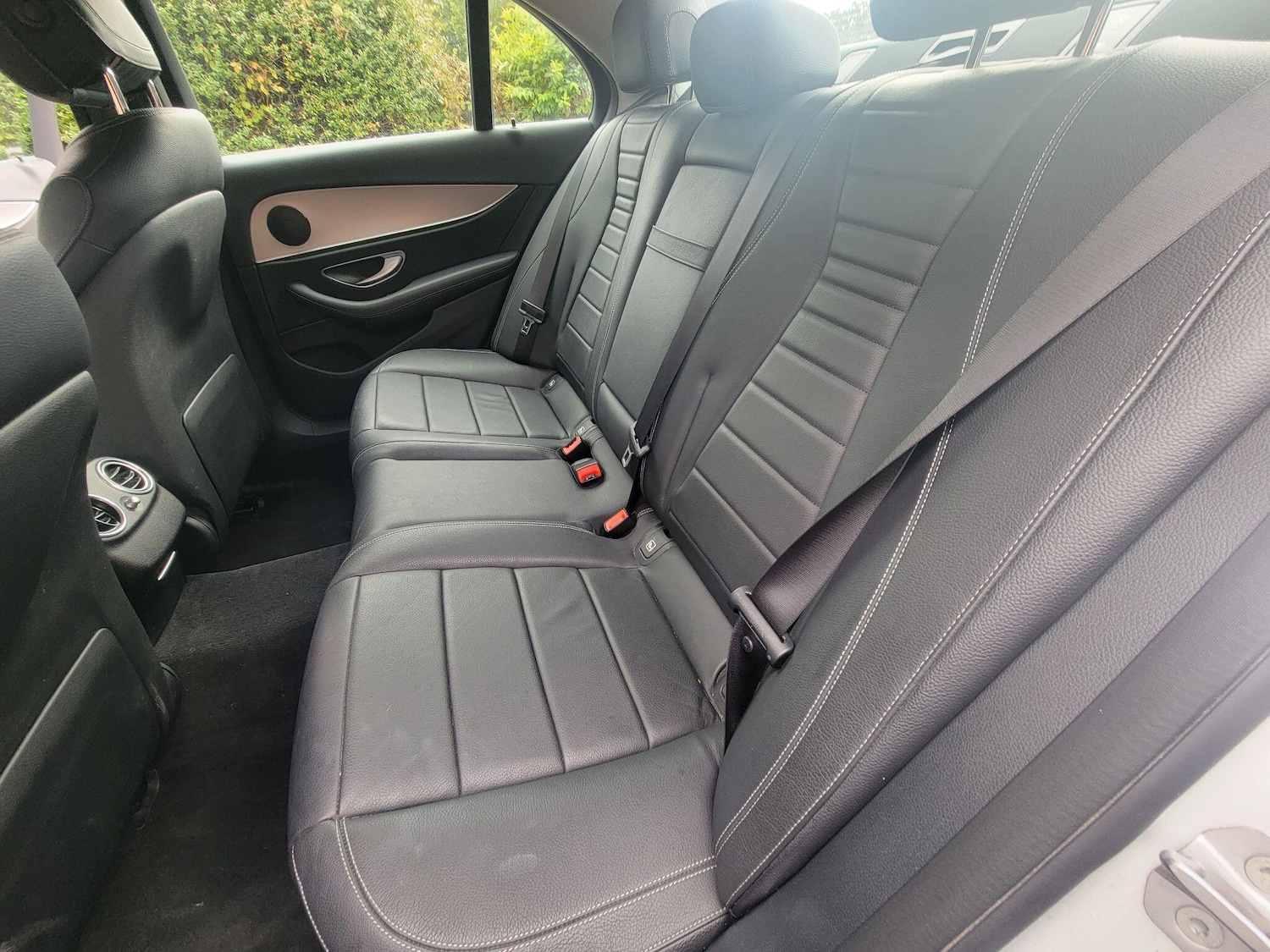 Used Mercedes-Benz E Class for sale - 77958337: Photo 37