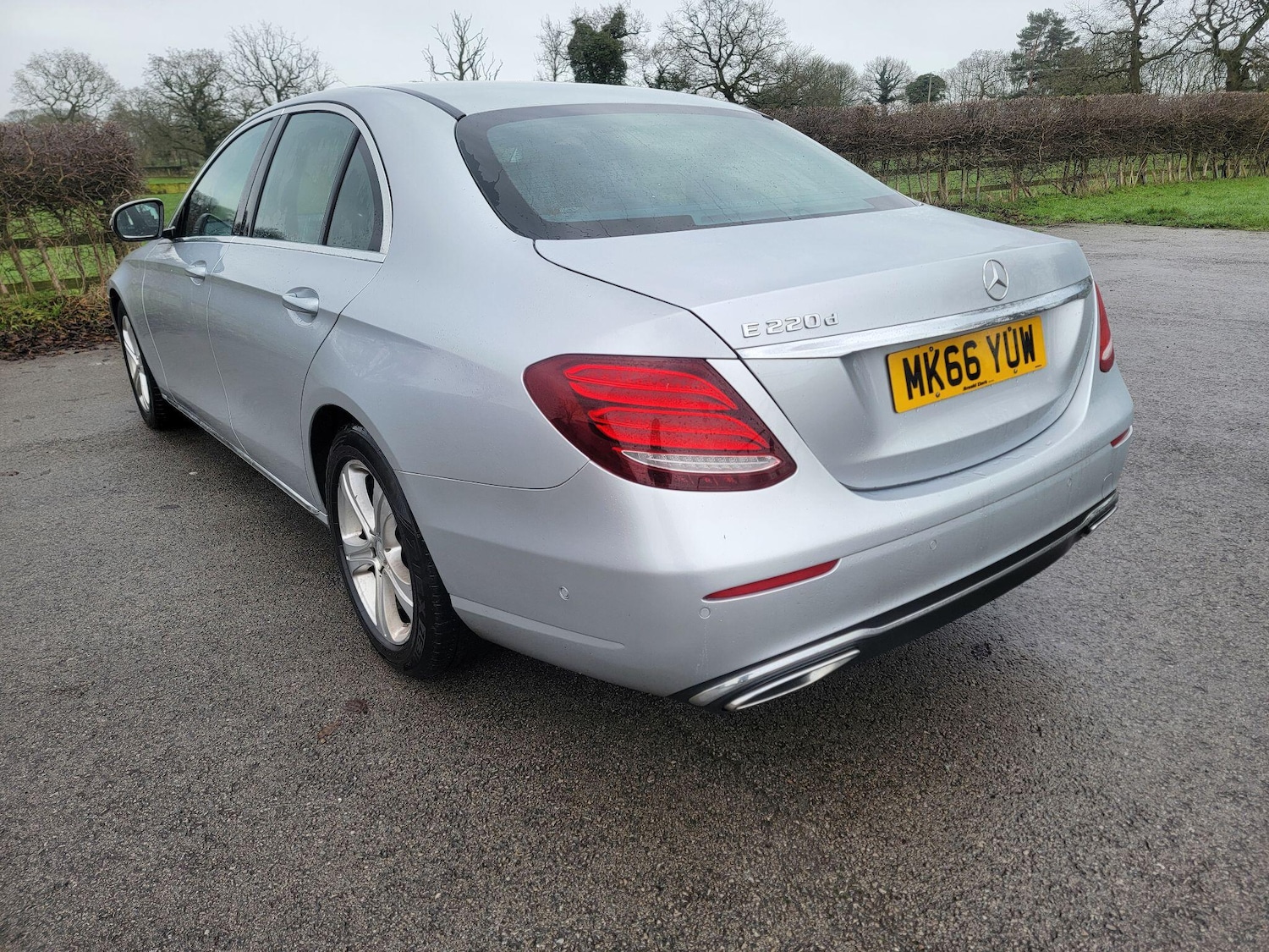 Used Mercedes-Benz E Class for sale - 77958337: Photo 4