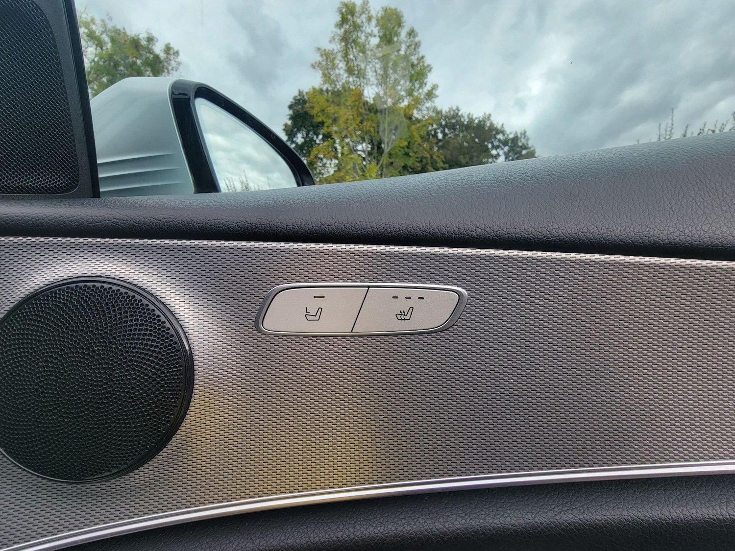 Used Mercedes-Benz E Class for sale - 77958337: Photo 41