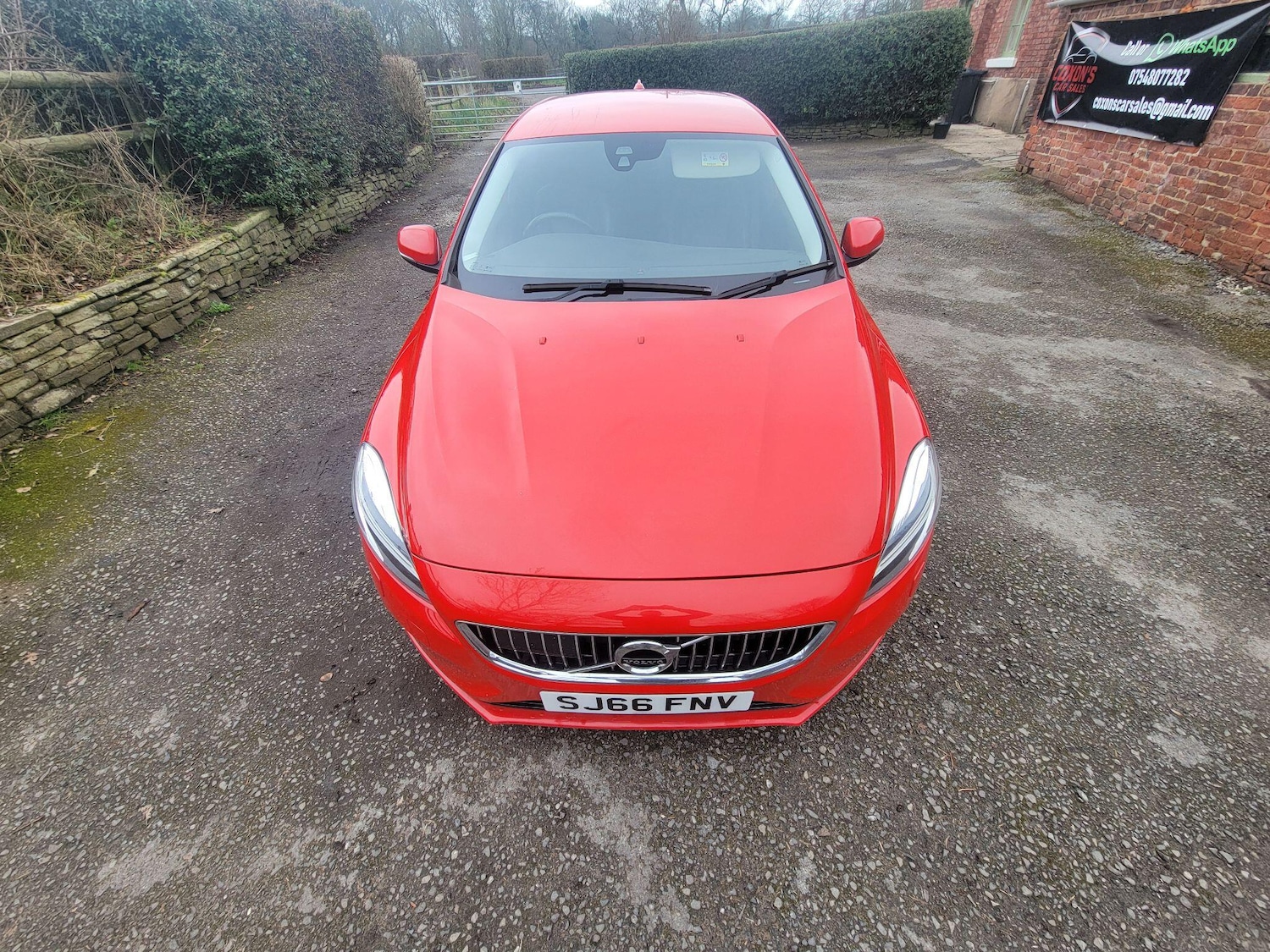 Used Volvo V40 2016 for sale - 78006489: Photo 2
