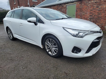 Toyota Avensis feature image