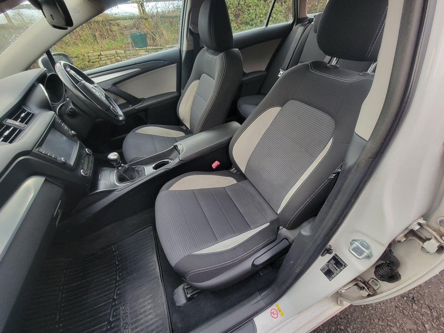 Used Toyota Avensis for sale - 77958435: Photo 25