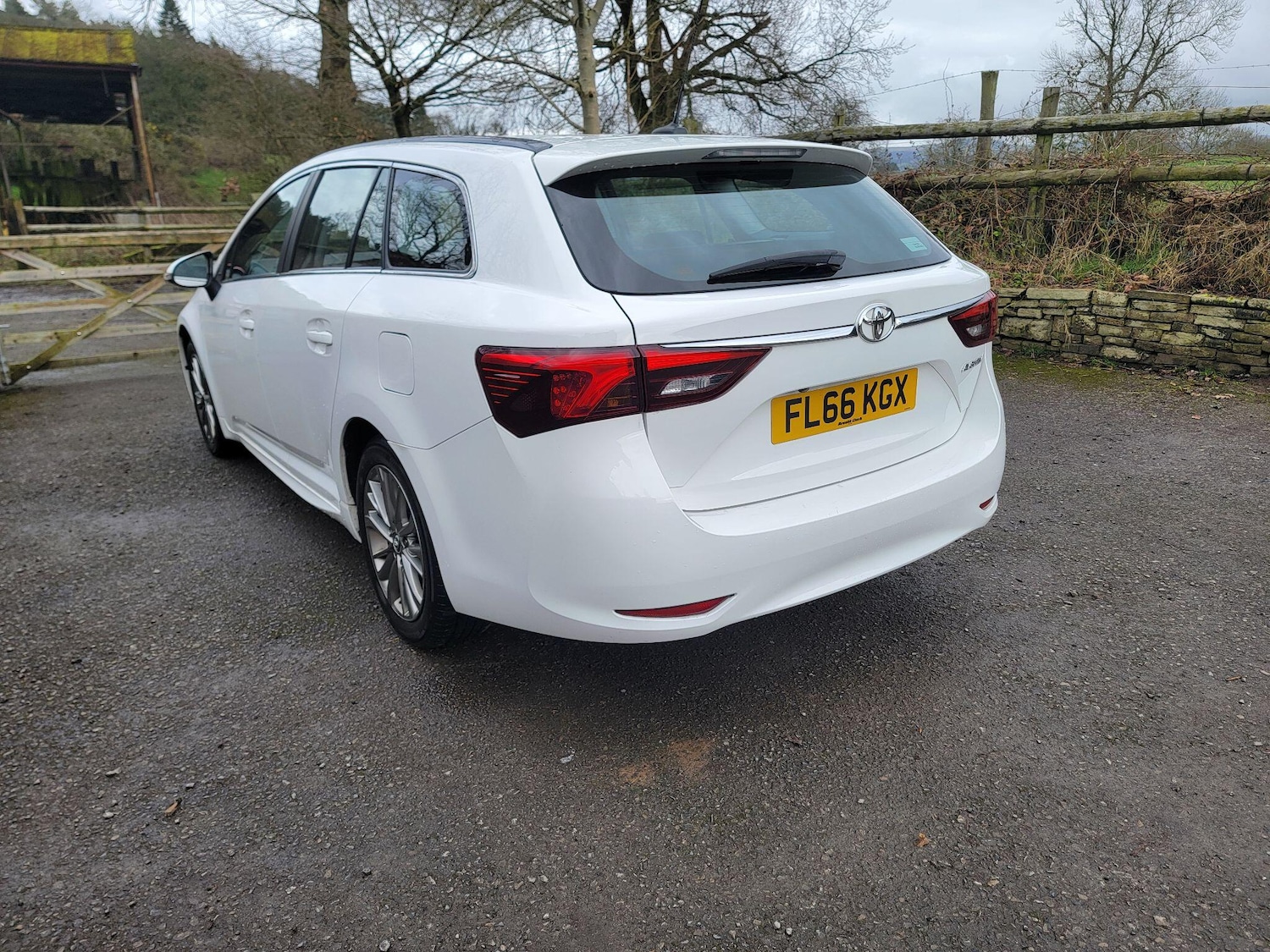 Used Toyota Avensis for sale - 77958435: Photo 4