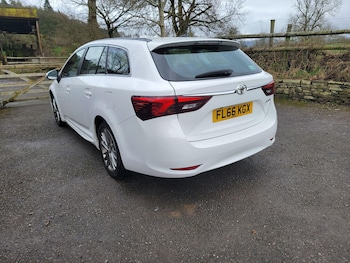 Used Toyota Avensis 2016 for sale - 77958435: Photo
