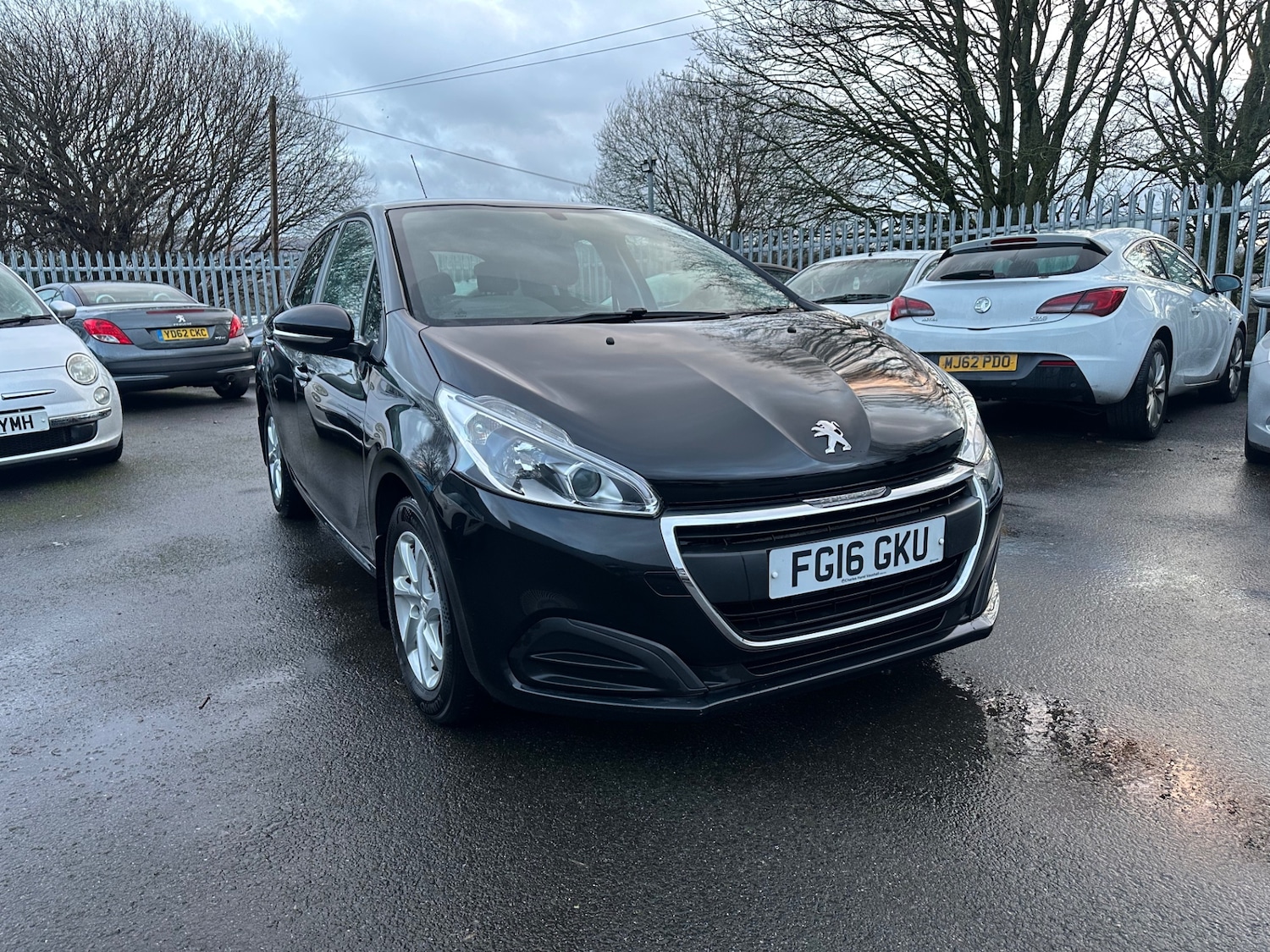 Used Peugeot 208 2016 for sale - 77736975: Photo 1