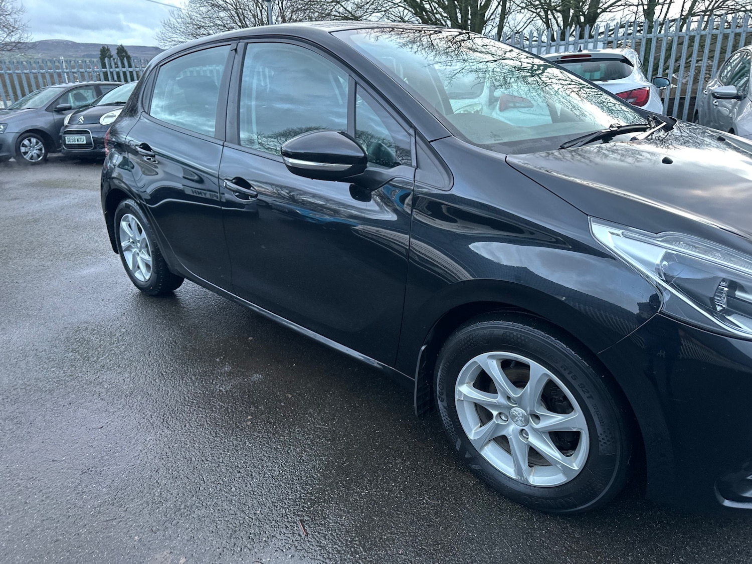 Used Peugeot 208 2016 for sale - 77736975: Photo 10