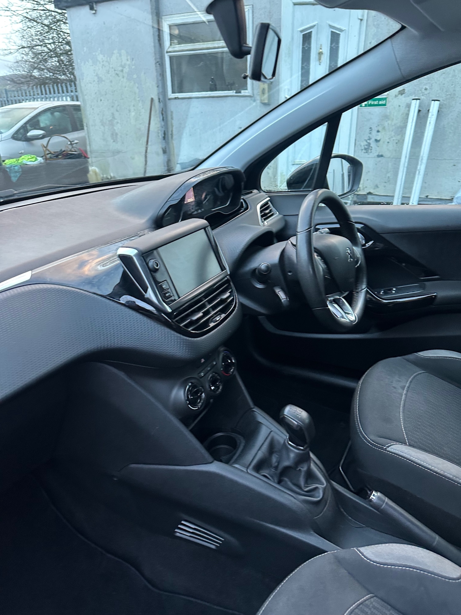 Used Peugeot 208 2016 for sale - 77736975: Photo 19