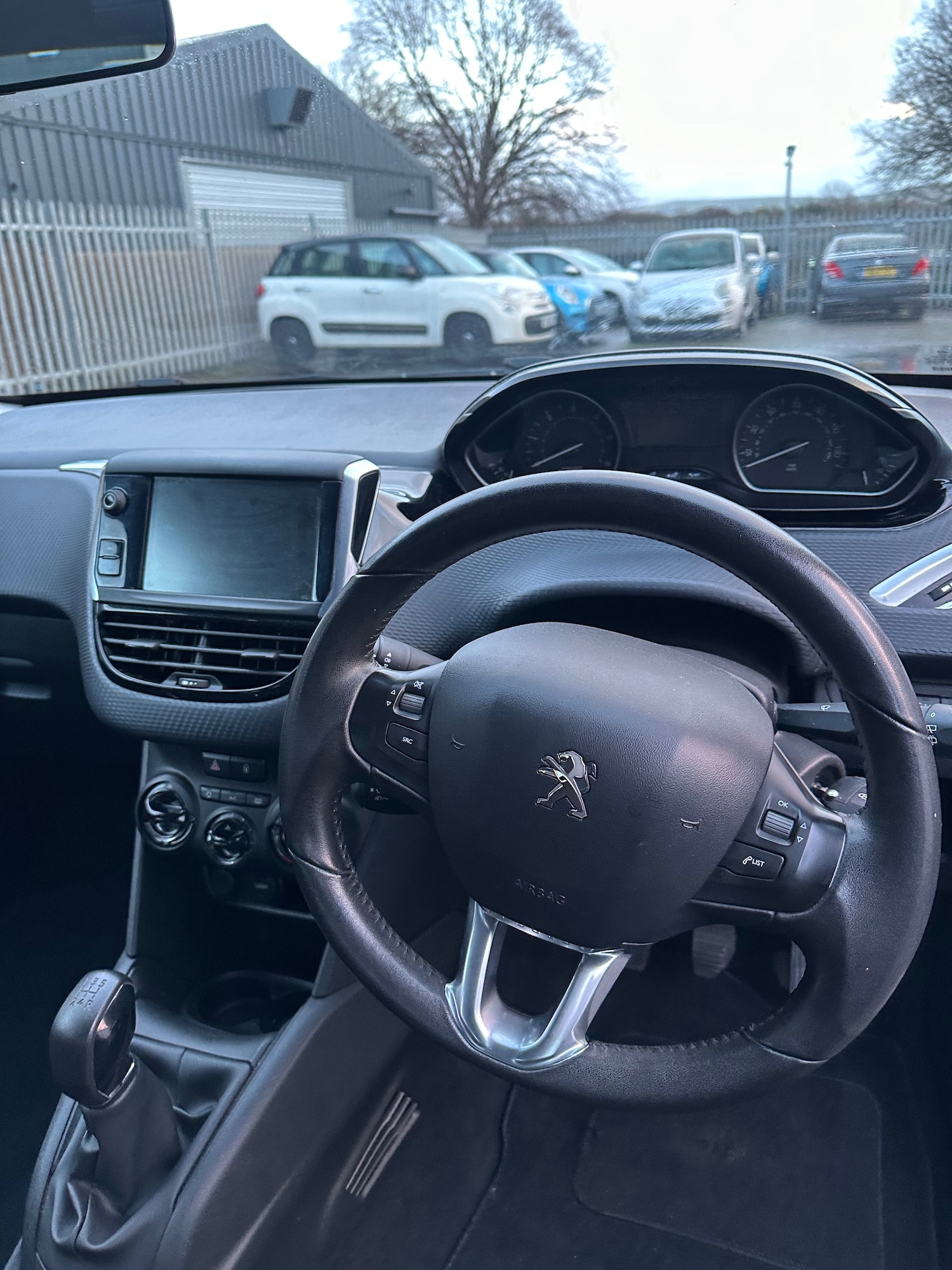 Used Peugeot 208 2016 for sale - 77736975: Photo 29