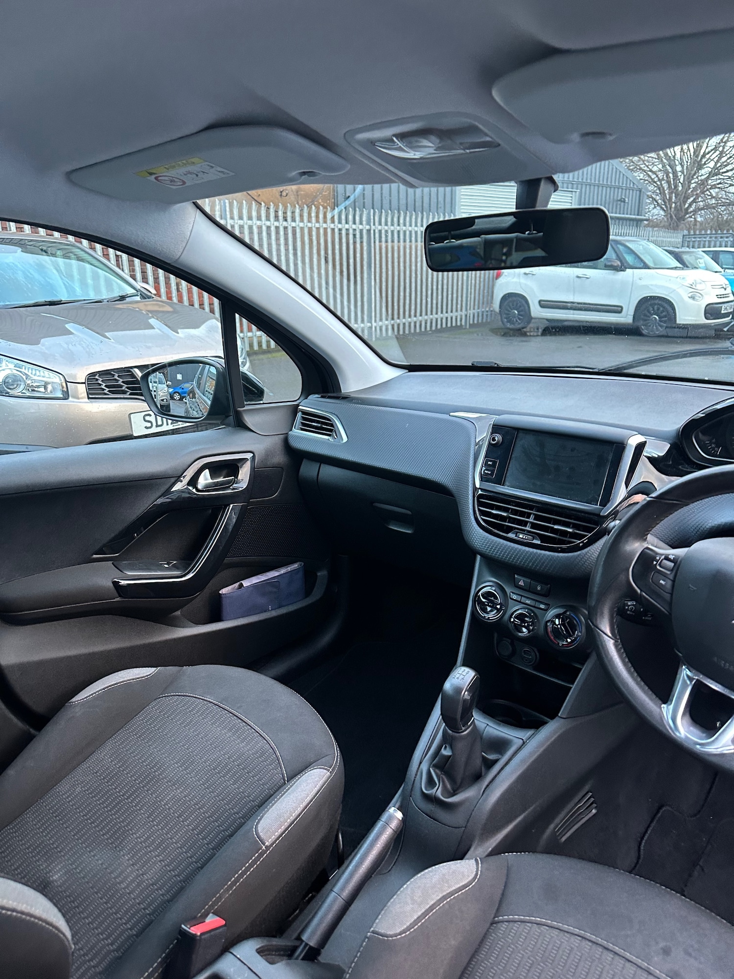 Used Peugeot 208 2016 for sale - 77736975: Photo 31