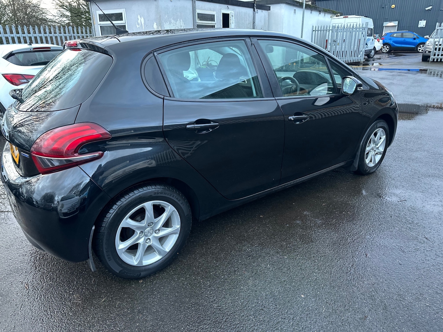 Used Peugeot 208 2016 for sale - 77736975: Photo 9
