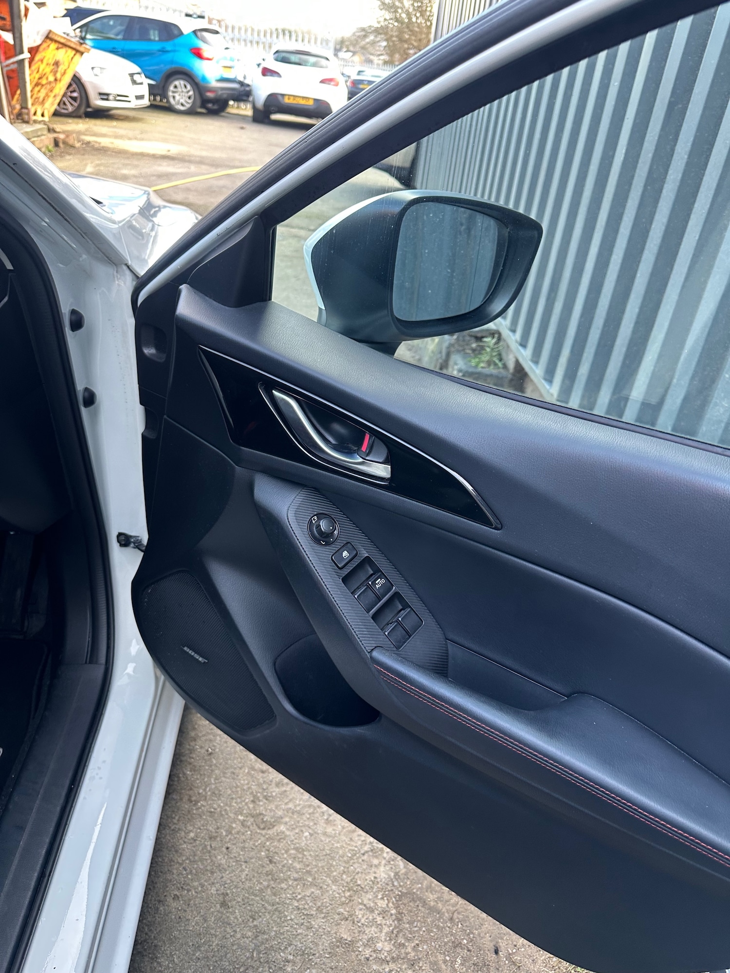 Used Mazda Mazda3 2015 for sale - 77736953: Photo 30