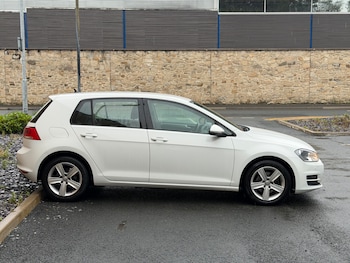 Used Volkswagen Golf 2017 for sale - 78833792: Photo